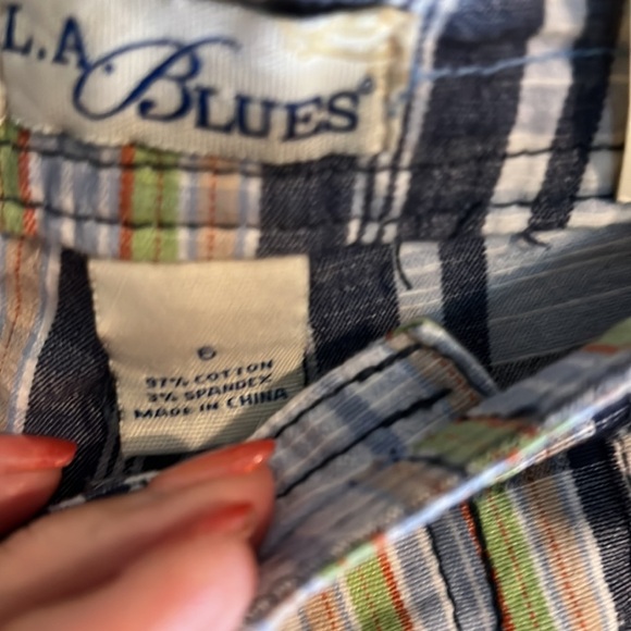 NWT LA Blues Capris Pants Size 6 - Picture 2 of 6